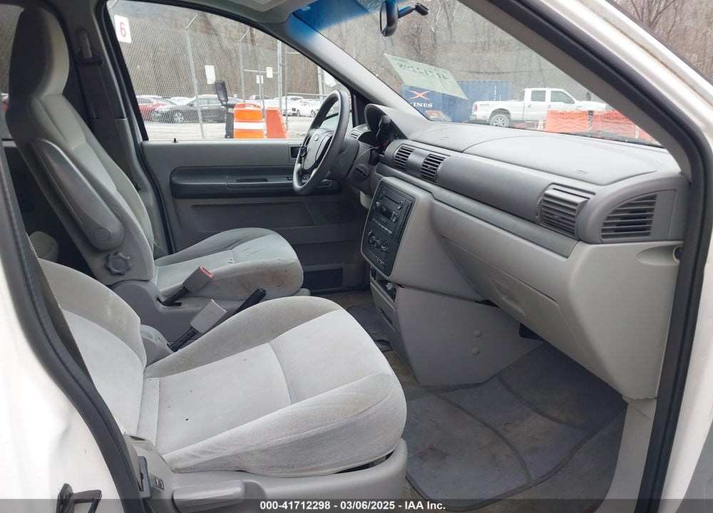 2004 FORD FREESTAR VIN: 2FMZA57604BA08613