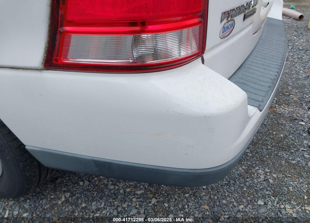 2004 FORD FREESTAR VIN: 2FMZA57604BA08613