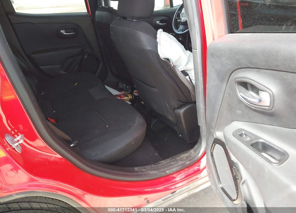 2018 JEEP RENEGADE ALTITUDE FWD VIN: ZACCJABB5JPJ21078