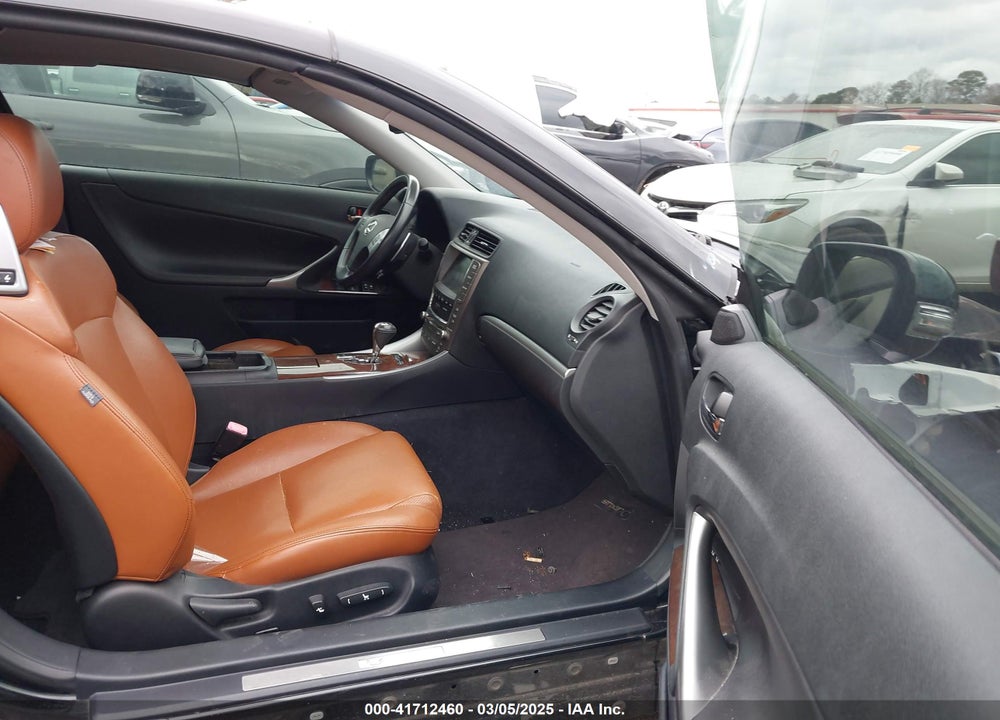 2011 LEXUS IS 250C VIN: JTHFF2C26B2519416