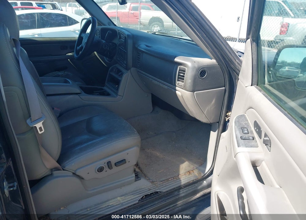 2006 CHEVROLET SUBURBAN 1500 VIN: 1GNFK16Z76J131999