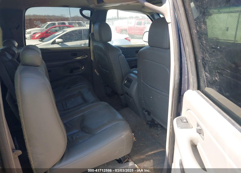 2006 CHEVROLET SUBURBAN 1500 VIN: 1GNFK16Z76J131999