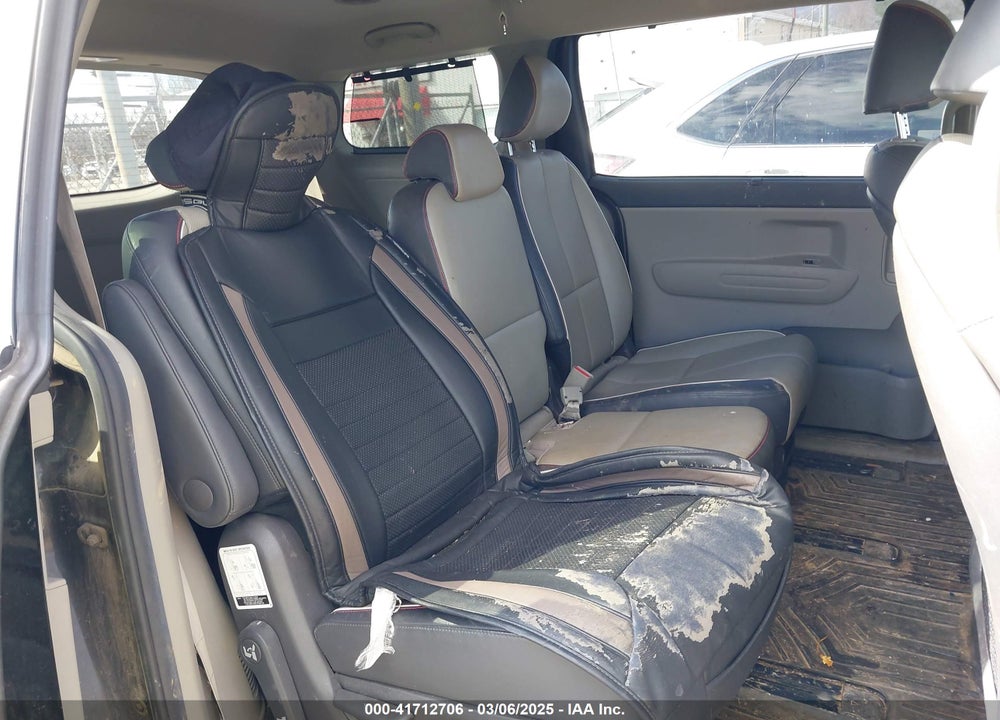 2017 KIA SEDONA VIN: KNDMB5C10H6283179
