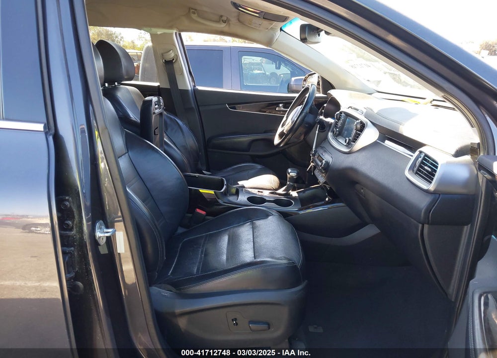 2019 KIA SORENTO VIN: 5XYPH4A59KG457959