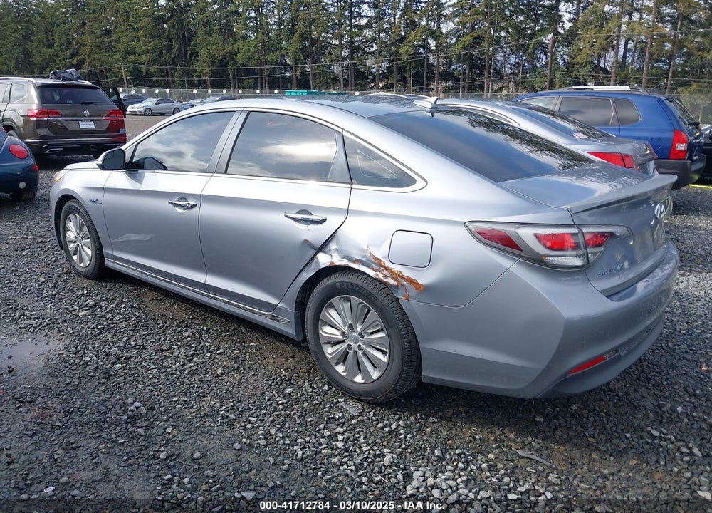 2017 HYUNDAI SONATA HYBRID VIN: KMHE24L12HA043607