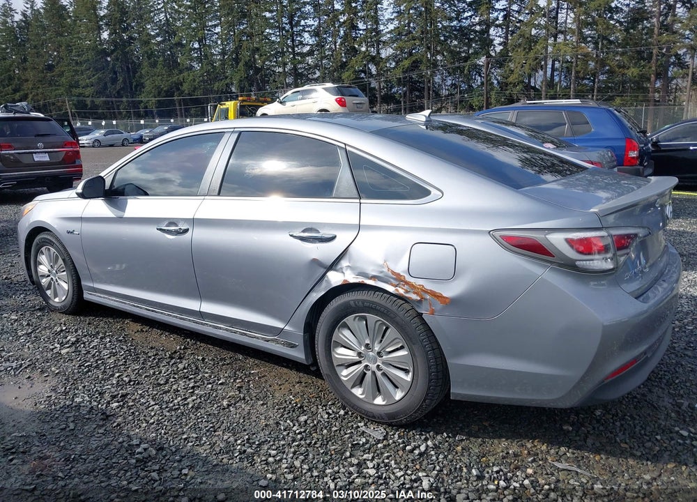 2017 HYUNDAI SONATA HYBRID VIN: KMHE24L12HA043607