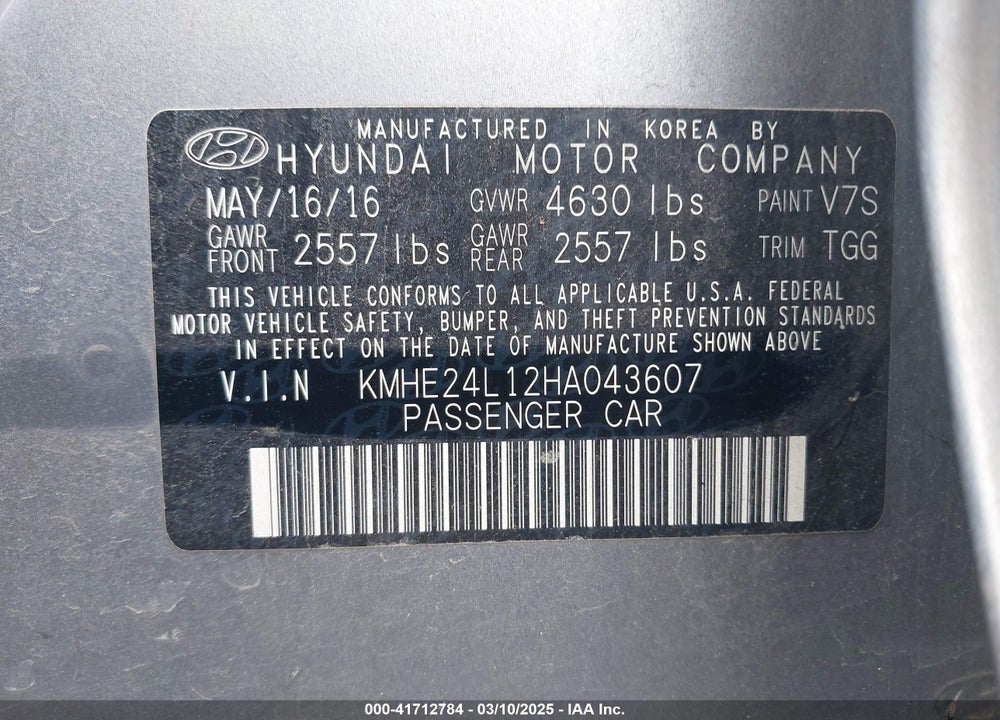 2017 HYUNDAI SONATA HYBRID VIN: KMHE24L12HA043607