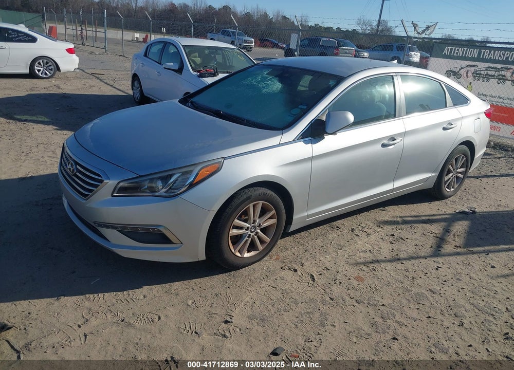 2015 HYUNDAI SONATA VIN: 5NPE24AF0FH229655