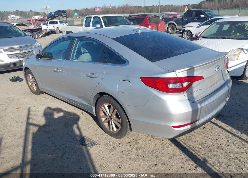 2015 HYUNDAI SONATA VIN: 5NPE24AF0FH229655