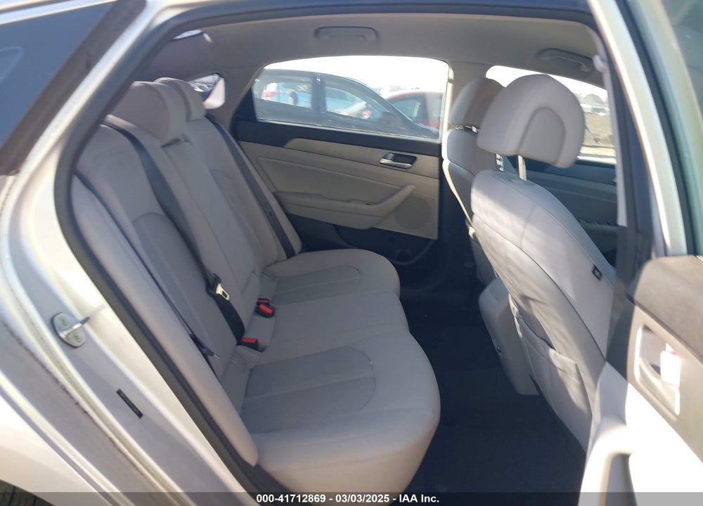 2015 HYUNDAI SONATA VIN: 5NPE24AF0FH229655