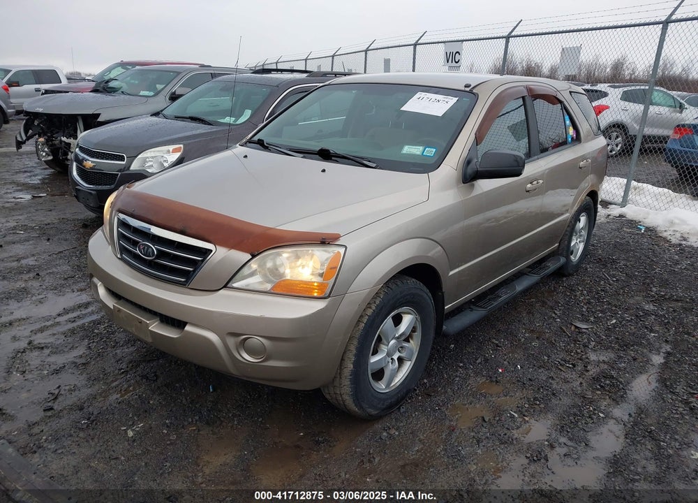 2008 KIA SORENTO LX BASE VIN: KNDJD735285857136