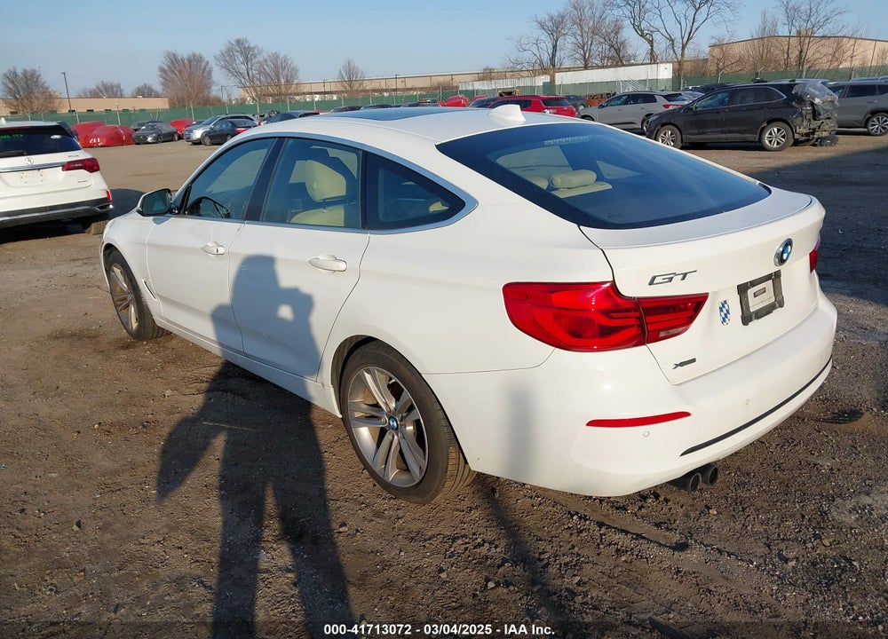 2017 BMW 330I GRAN TURISMO VIN: WBA8Z9C3XHG453402
