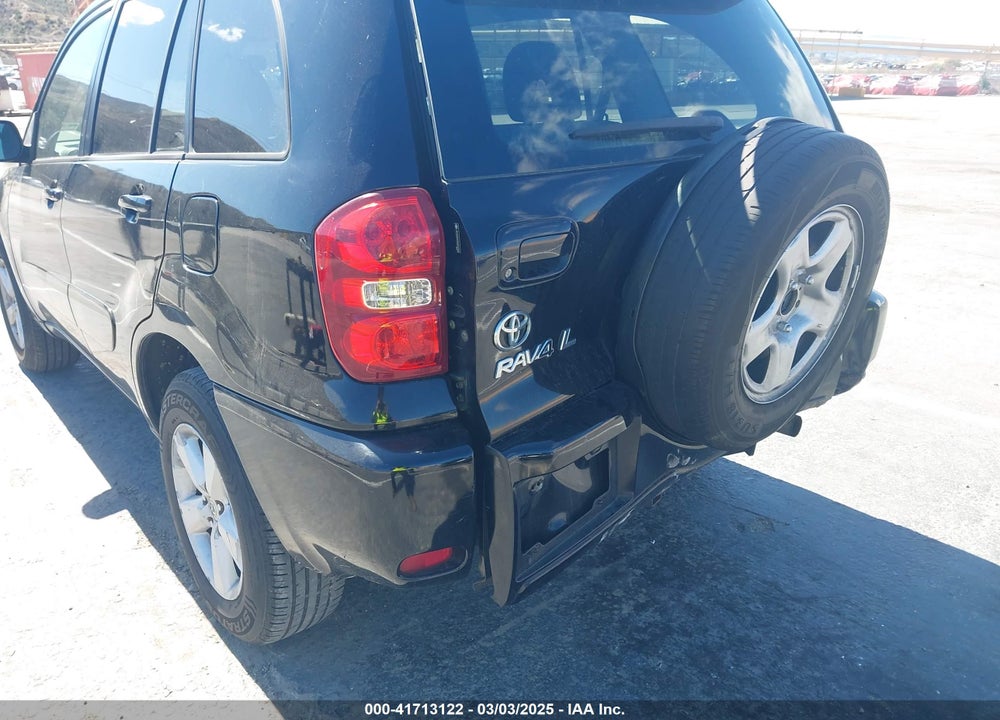 2005 TOYOTA RAV4 VIN: JTEGD20V250053330