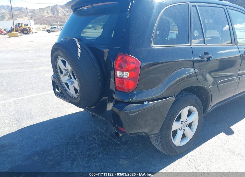 2005 TOYOTA RAV4 VIN: JTEGD20V250053330