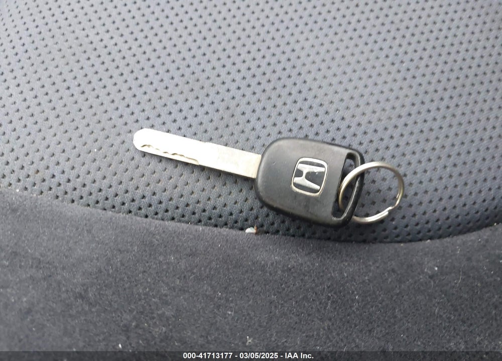 2008 HONDA FIT VIN: JHMGD38618S003436