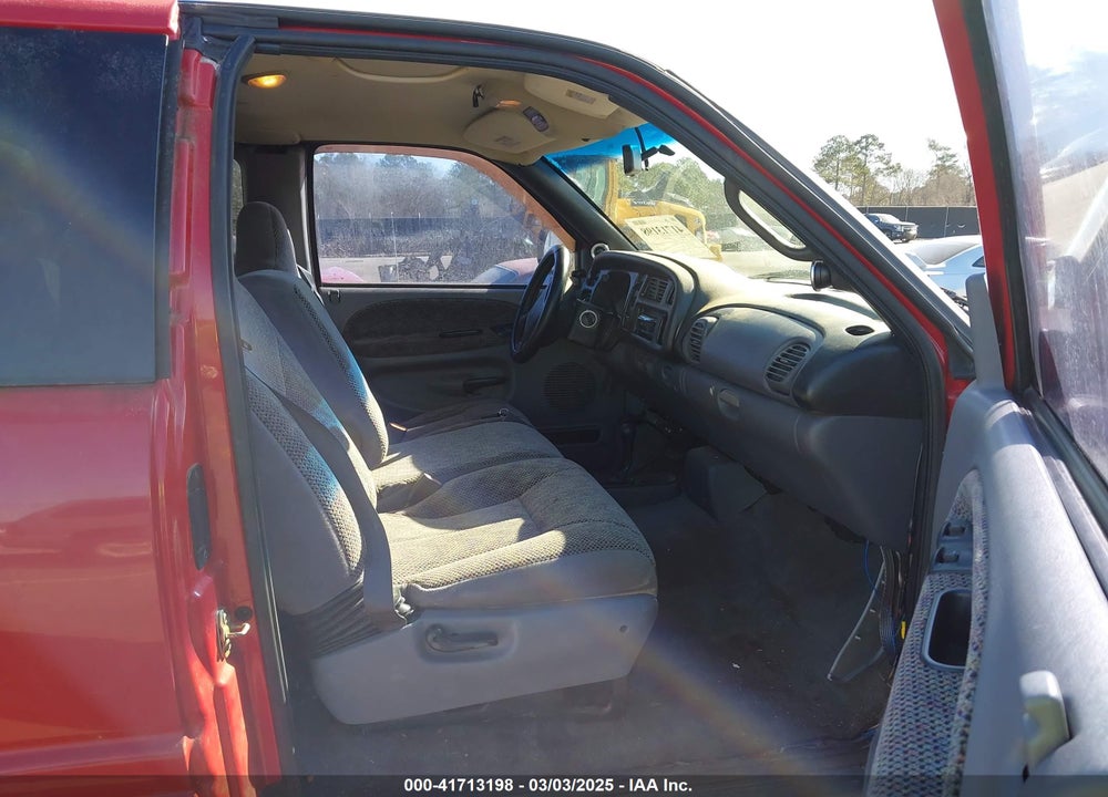 1998 DODGE RAM 1500 ST VIN: 3B7HF13Z7WG156722