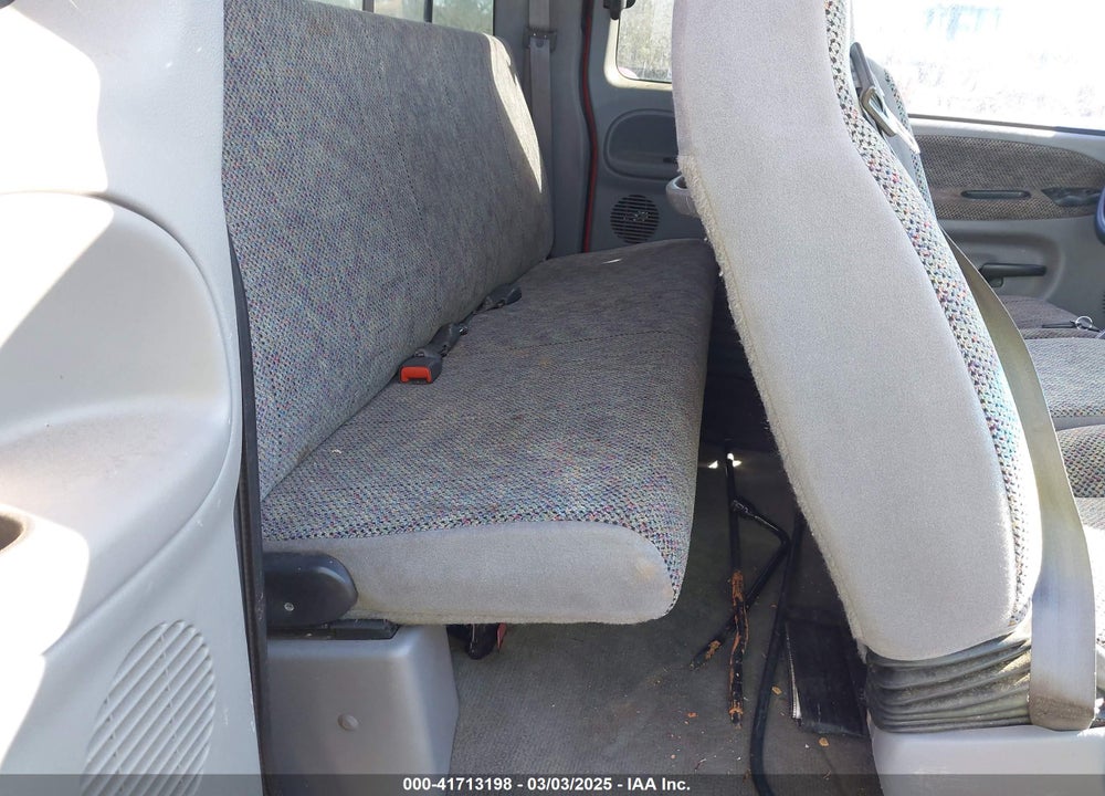 1998 DODGE RAM 1500 ST VIN: 3B7HF13Z7WG156722
