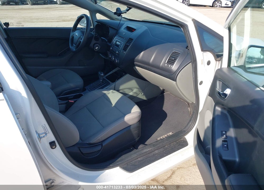 2014 KIA FORTE VIN: KNAFX4A69E5063640