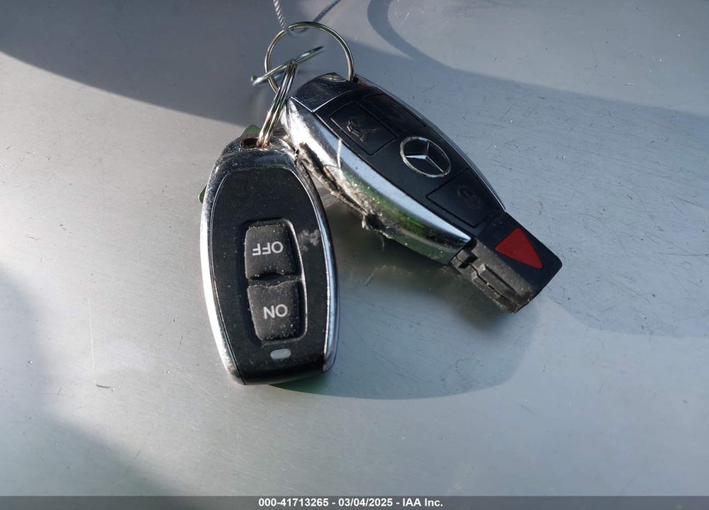 2001 MERCEDES-BENZ E 320 VIN: WDBJH65JX1B290284