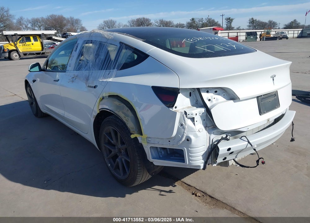 2022 TESLA MODEL 3 VIN: 5YJ3E1EAXNF338584