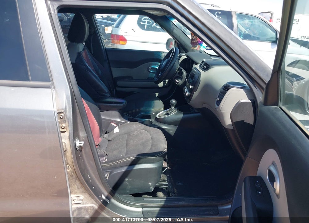 2015 KIA SOUL VIN: KNDJP3A54F7165609