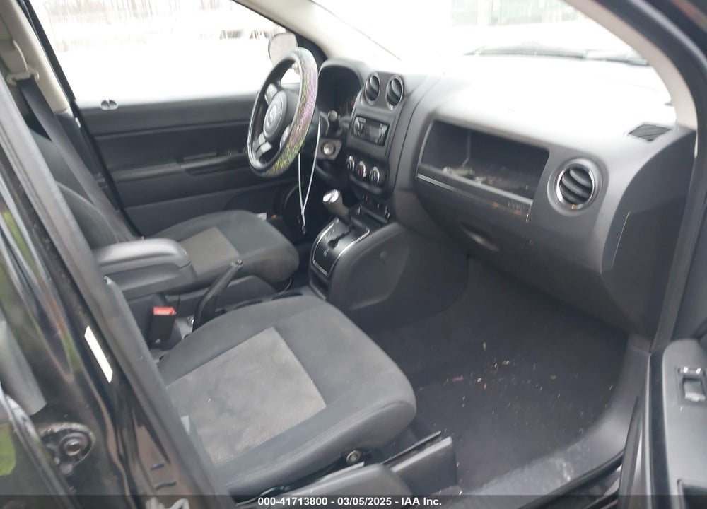 2012 JEEP COMPASS LATITUDE VIN: 1C4NJDEB1CD555704