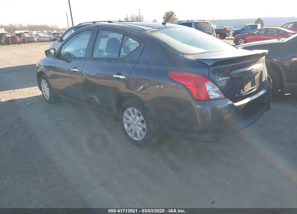 2015 NISSAN VERSA VIN: 3N1CN7AP0FL828518