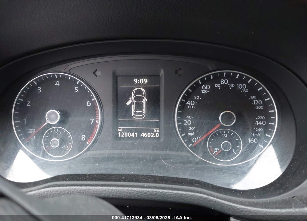 2013 VOLKSWAGEN PASSAT VIN: 1VWBP7A3XDC061296