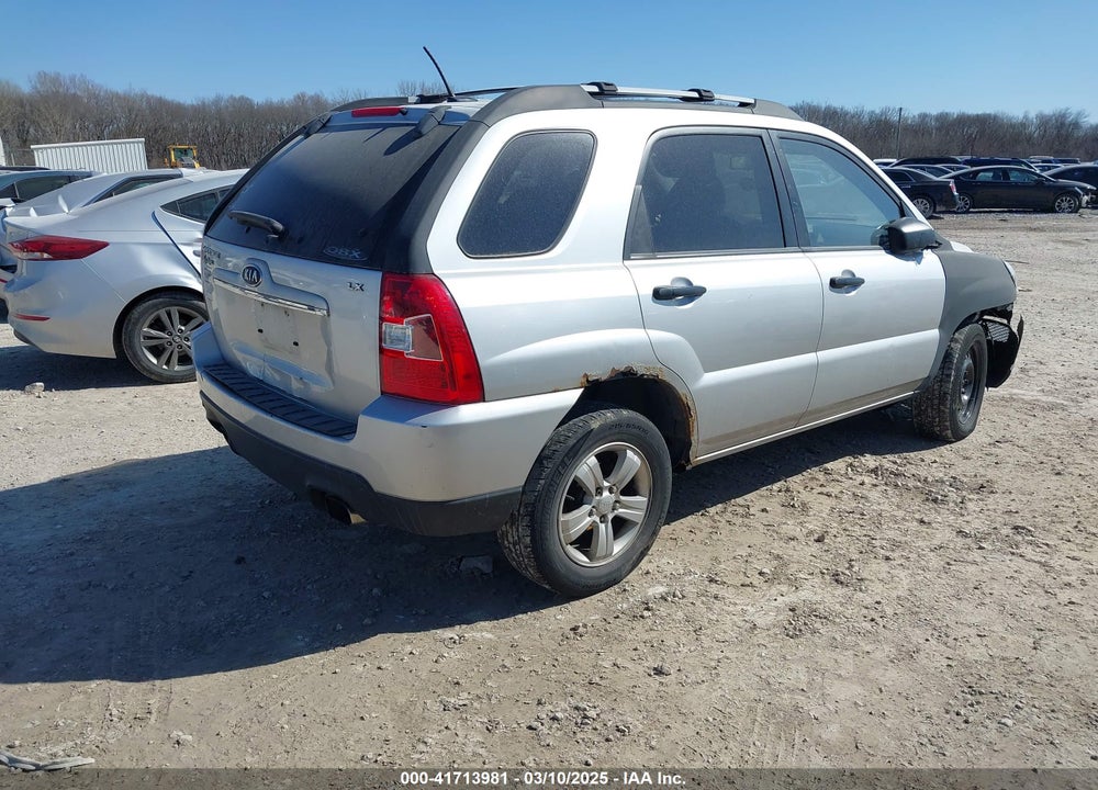 2009 KIA SPORTAGE VIN: KNDJF724097556129