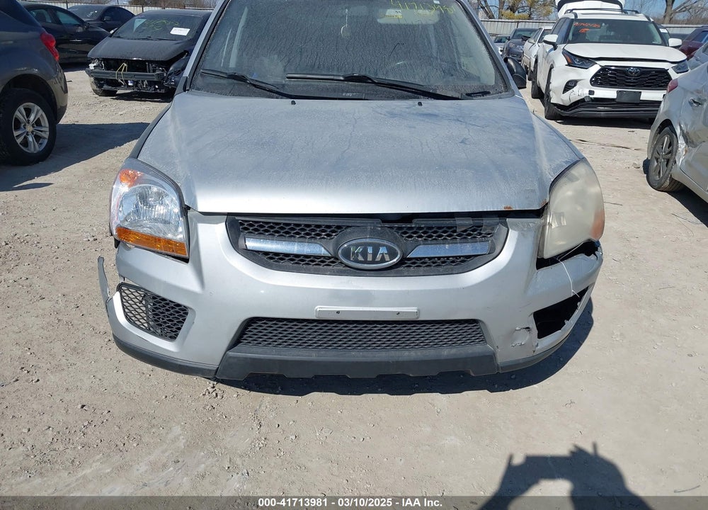 2009 KIA SPORTAGE VIN: KNDJF724097556129