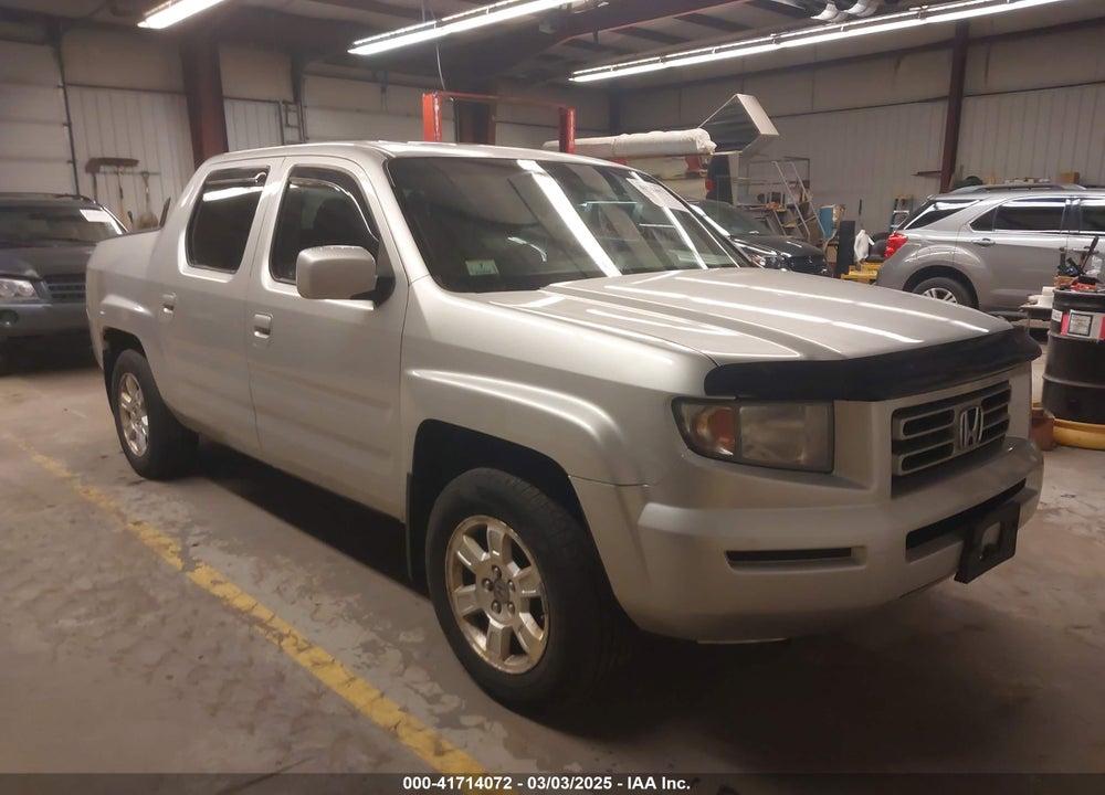 2008 HONDA RIDGELINE RTL VIN: 2HJYK16518H517686