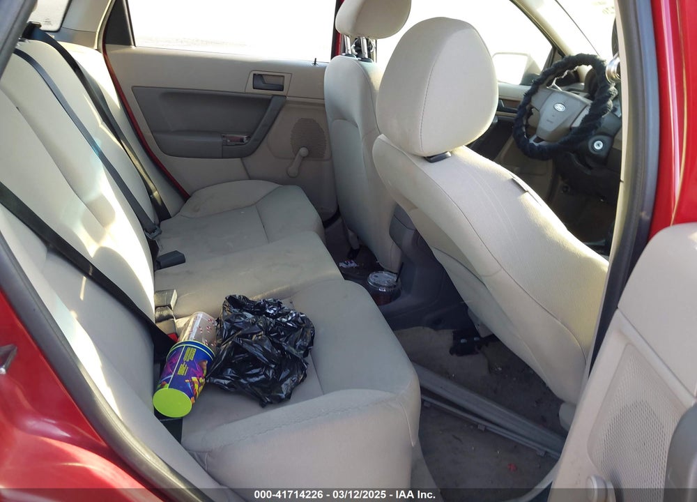 2010 FORD FOCUS VIN: 1FAHP3EN3AW257274