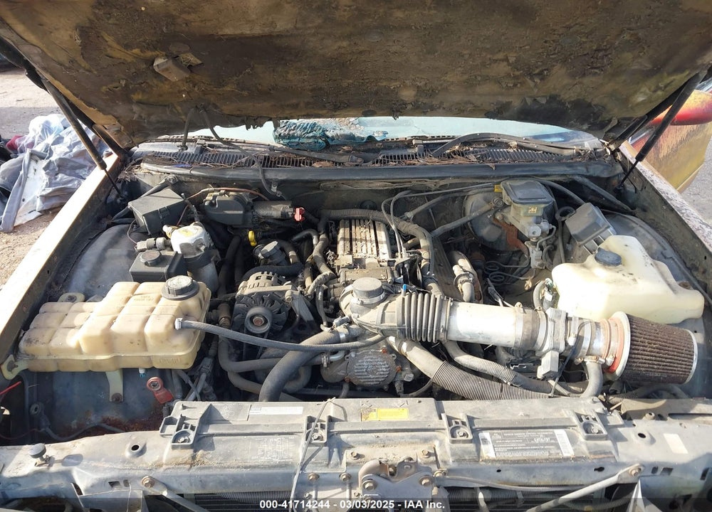 1995 CHEVROLET CAPRICE / IMPALA CLASSIC SS VIN: 1G1BL52P1SR143179