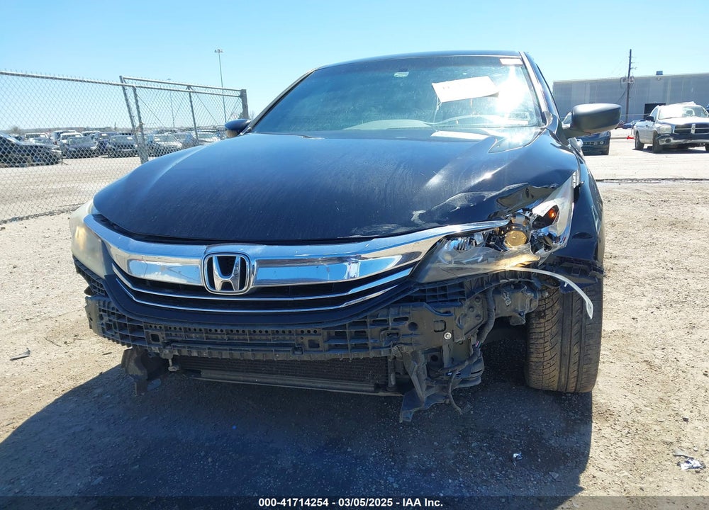 2017 HONDA ACCORD VIN: 1HGCR2F54HA275069