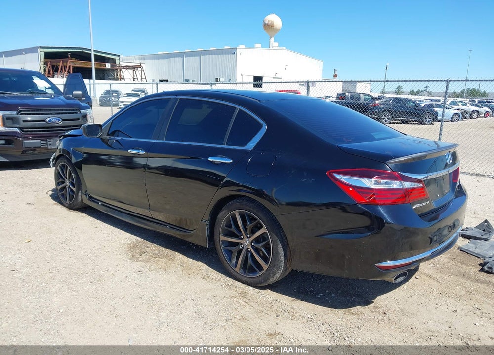 2017 HONDA ACCORD VIN: 1HGCR2F54HA275069