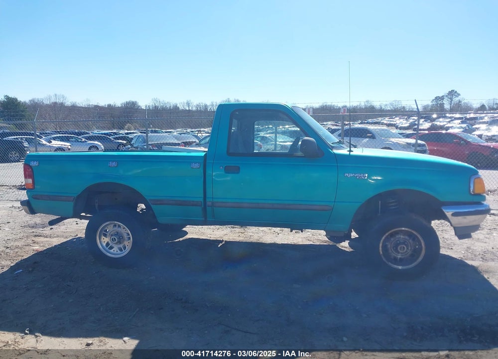 1994 FORD RANGER VIN: 1FTCR10U7RPB40000