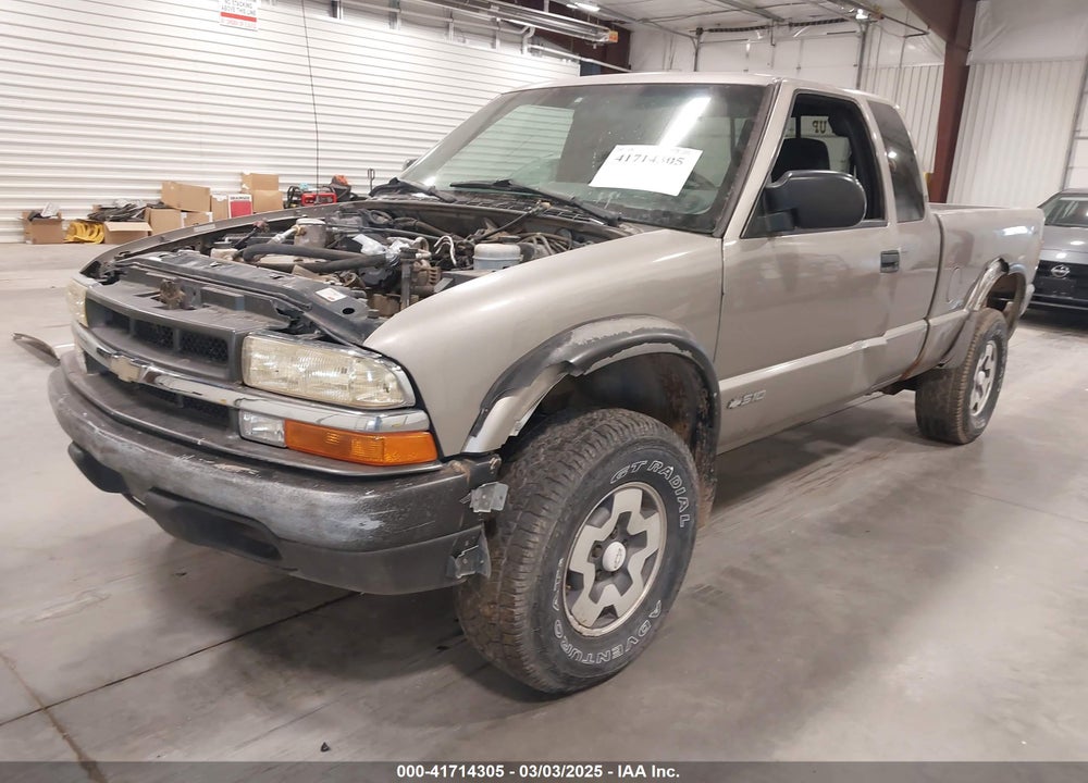2000 CHEVROLET S-10 LS VIN: 1GCCT19W5Y8187170