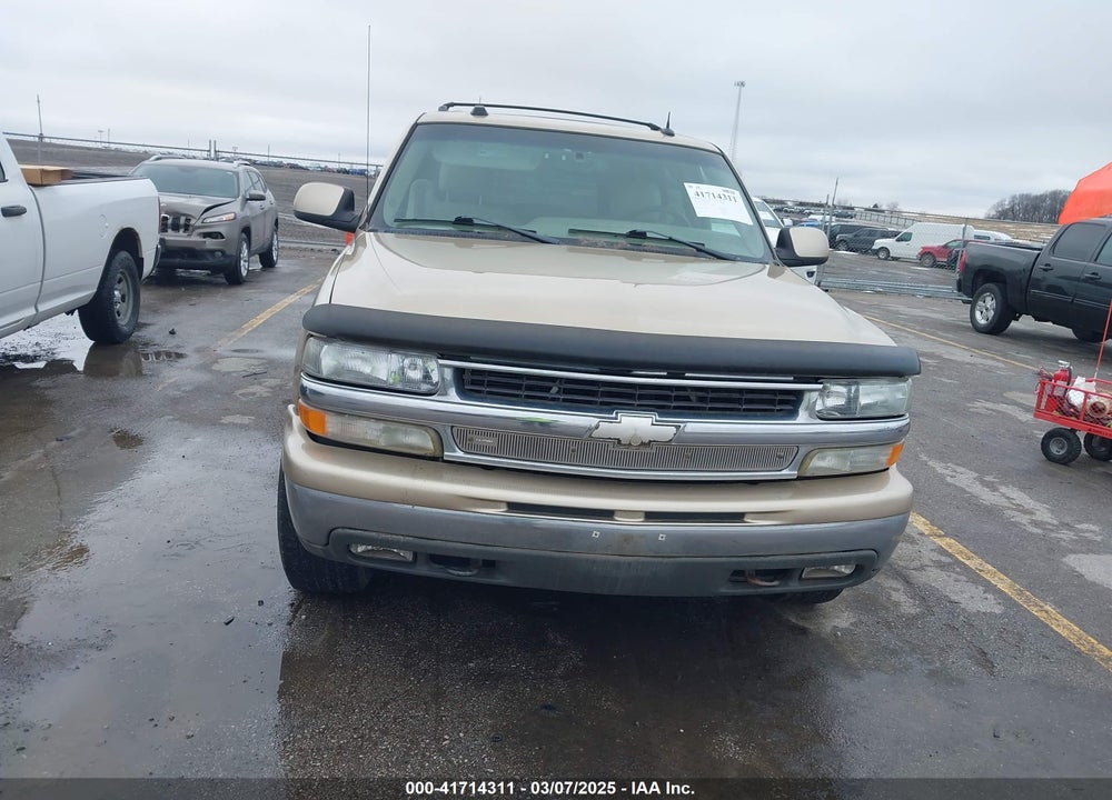 2005 CHEVROLET TAHOE LT VIN: 1GNEK13T25J143083