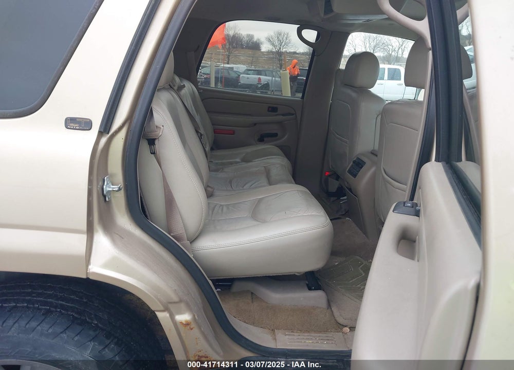2005 CHEVROLET TAHOE LT VIN: 1GNEK13T25J143083