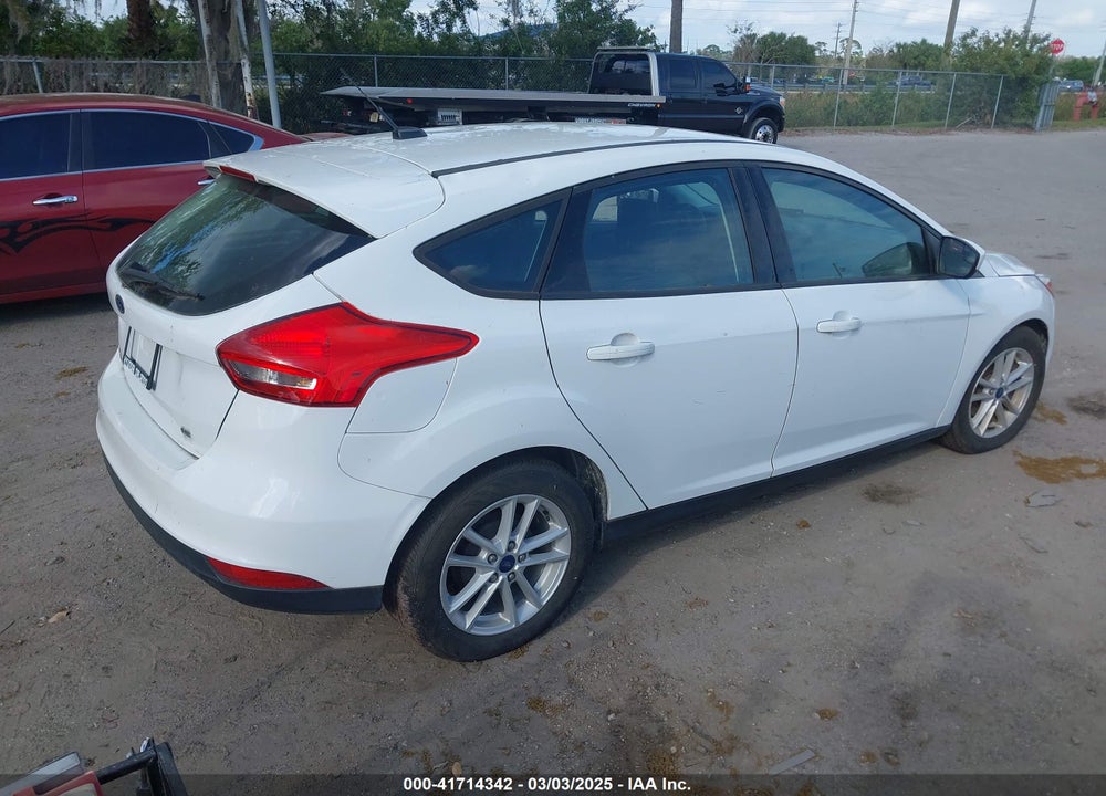 2018 FORD FOCUS SE VIN: 1FADP3K25JL295454