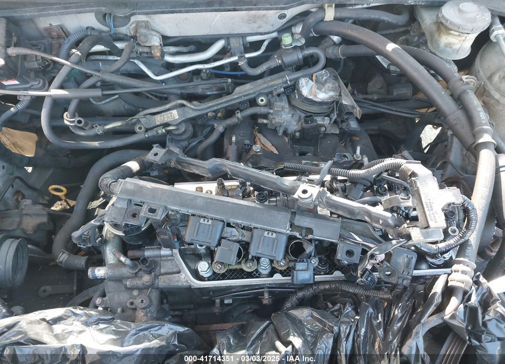 2005 HONDA CIVIC LX VIN: 1HGES16555L027940