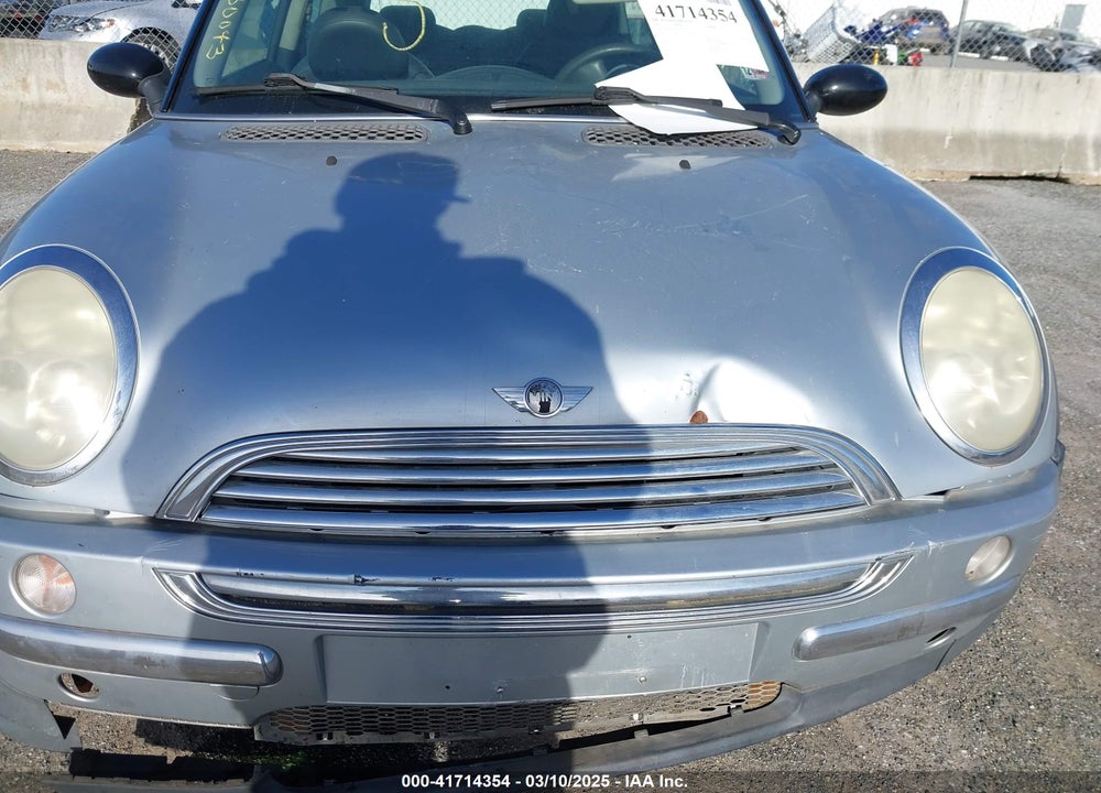 2003 MINI COOPER VIN: WMWRC334X3TC45616