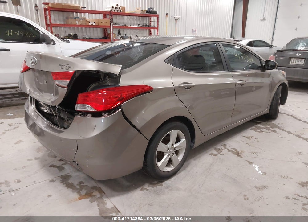 2013 HYUNDAI ELANTRA VIN: 5NPDH4AE8DH380869