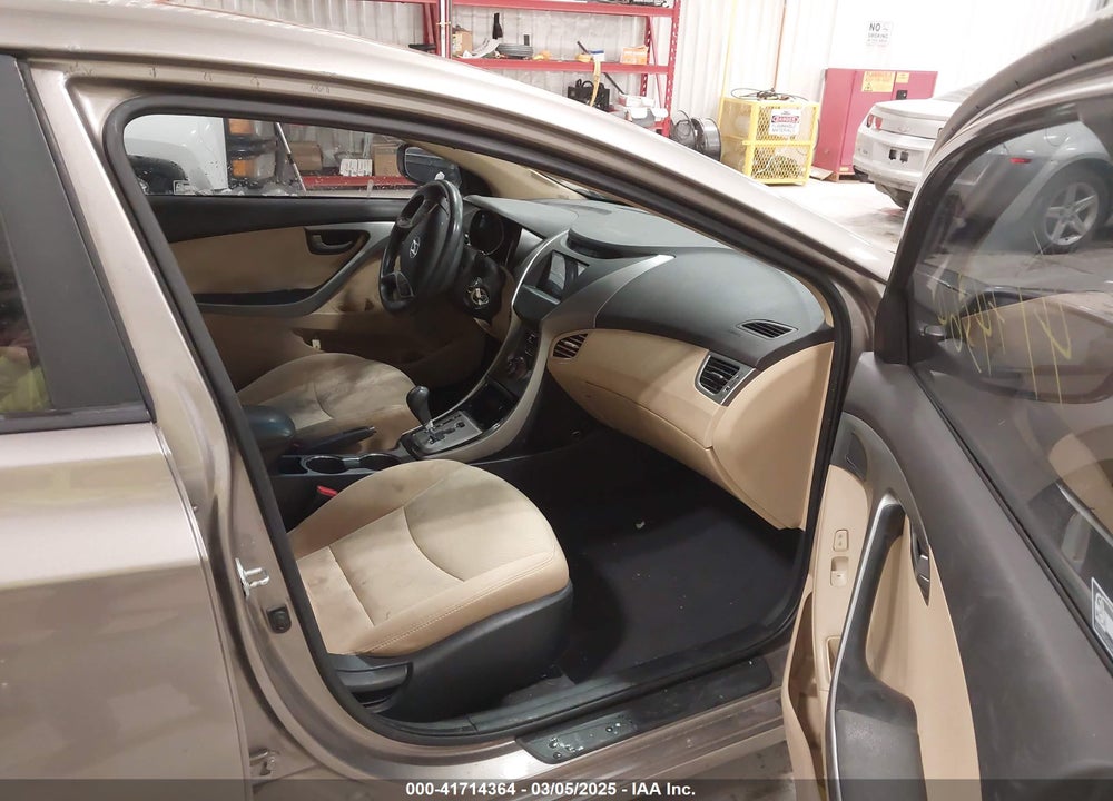 2013 HYUNDAI ELANTRA VIN: 5NPDH4AE8DH380869