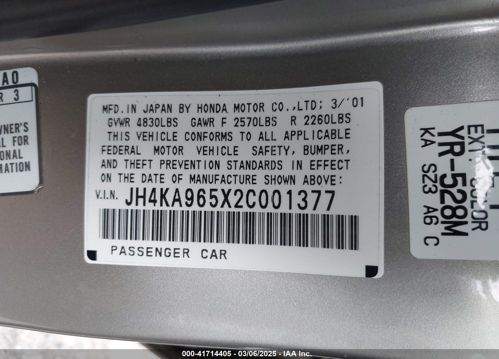2002 ACURA RL VIN: JH4KA965X2C001377