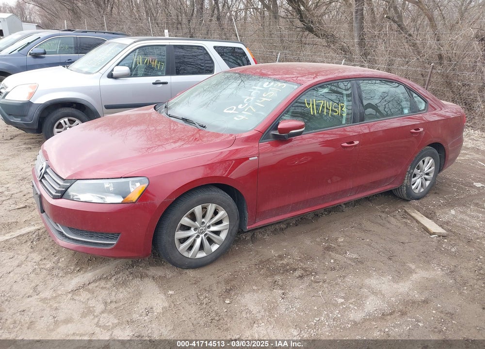2015 VOLKSWAGEN PASSAT VIN: 1VWAT7A32FC029372