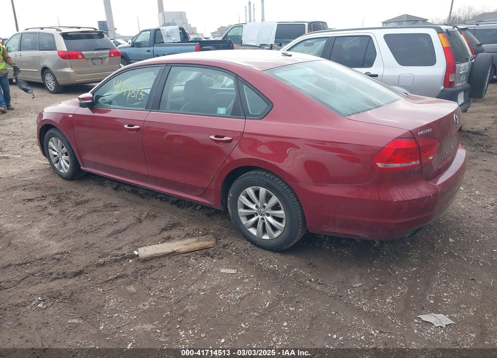 2015 VOLKSWAGEN PASSAT VIN: 1VWAT7A32FC029372