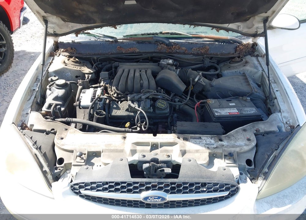 2002 FORD TAURUS VIN: 1FAFP55252A268767