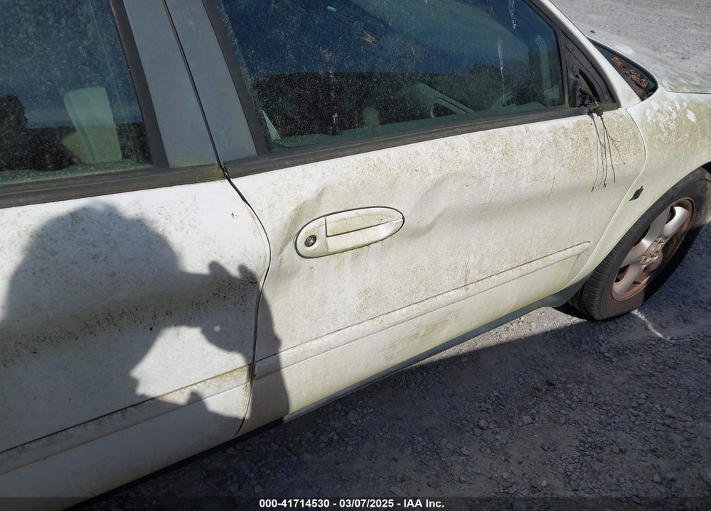 2002 FORD TAURUS VIN: 1FAFP55252A268767