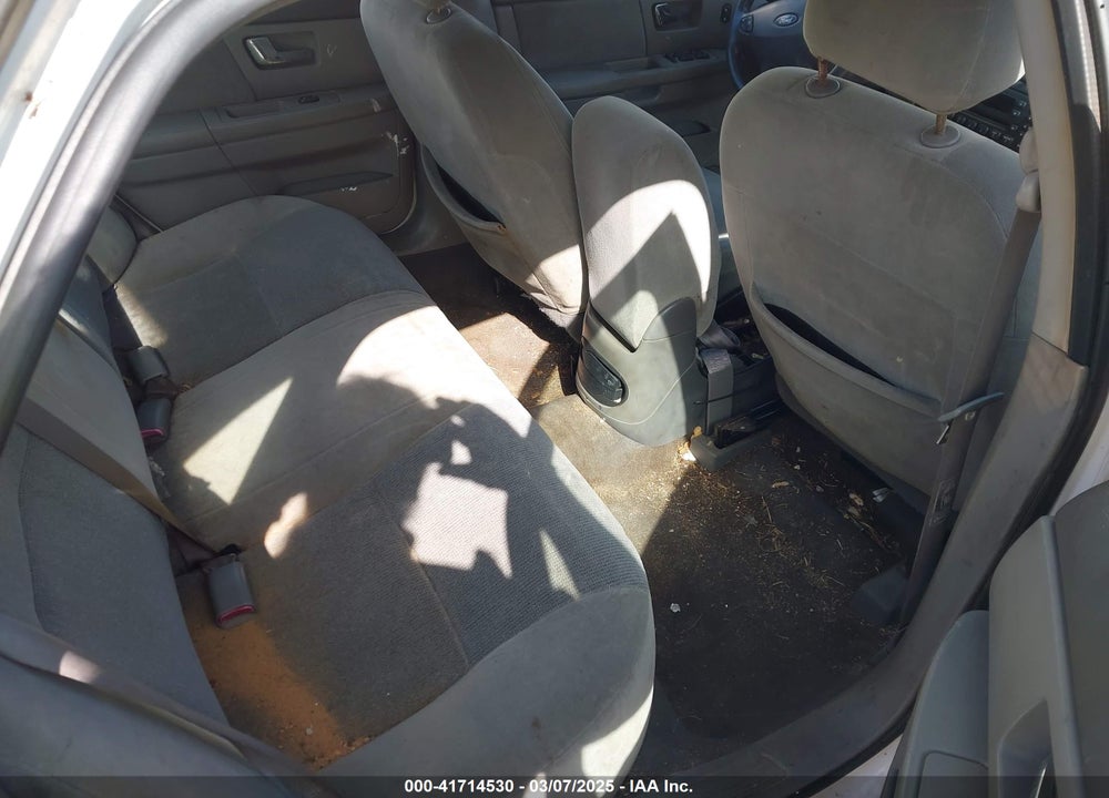 2002 FORD TAURUS VIN: 1FAFP55252A268767
